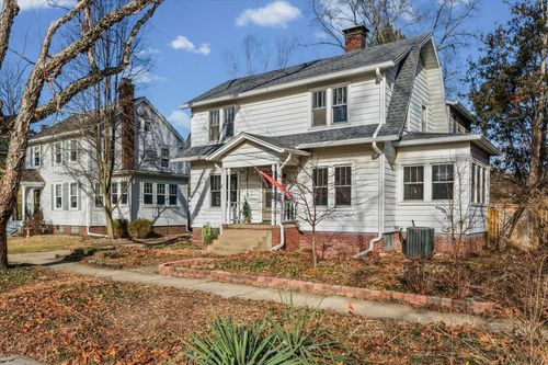 702 W Iowa St, Urbana, IL, 61801-4038 | Card Image