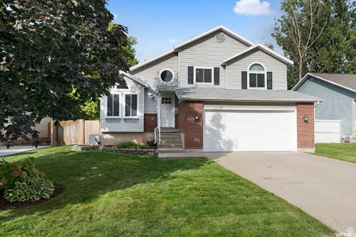 1578 S 300 E, Kaysville, UT, 84037-9607 | Card Image