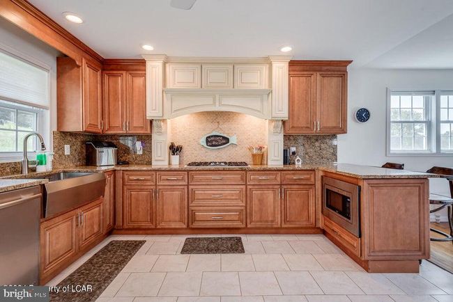 279 Apache Dr, House other with 4 bedrooms, 3 bathrooms and null parking in Shickshinny PA | Image 7