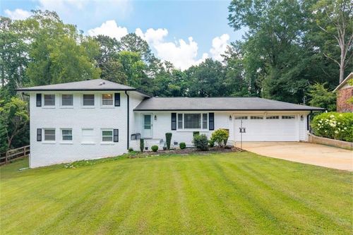 353 Westside Dr, Roswell, GA, 30075-4833 | Card Image