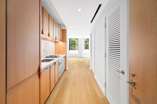 217e-323 Bergen St, Brooklyn, NY, 11217-5538 | Card Image