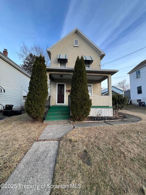 112 Allen St, Dunmore, PA, 18512-2510 | Card Image