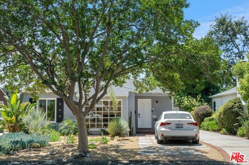 14348 Collins St, Van Nuys, CA, 91401-4509 | Card Image