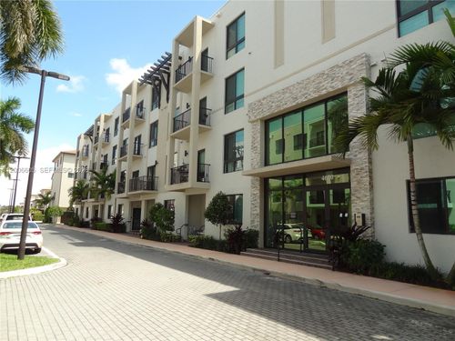 44-4670 Nw 84th Ave, Doral, FL, 33166 | Card Image