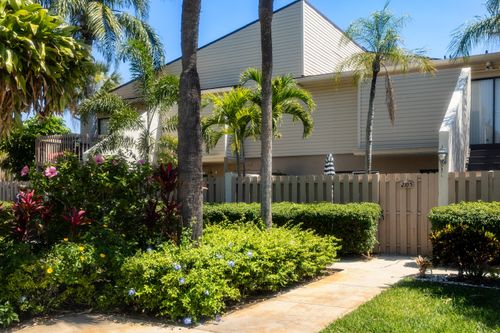 apt-105-602 Executive Center Dr, West Palm Beach, FL, 33401-4940 | Card Image