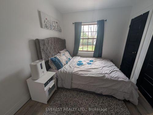 11 Kecala Road S, Scarborough, ON, M1P1K5 | Card Image