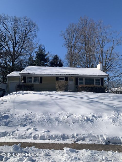 24 Glen Stewart Dr, Ewing, NJ, 08618-1950 | Card Image