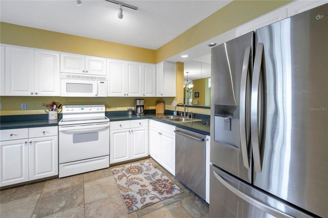 APT-31B - 6101 34 Th St W, Condo with 2 bedrooms, 2 bathrooms and null parking in BRADENTON FL | Image 7
