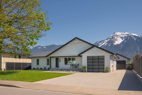 1716 Agassiz Ave, Agassiz, BC, V0M1A3 | Card Image