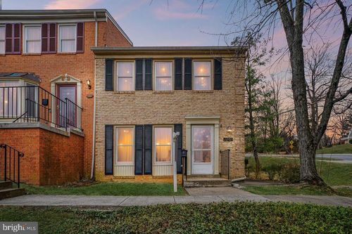 2201 Mclean Park Rd, FALLS CHURCH, VA, 22043-2936 | Card Image