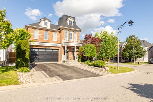 46 Eastgate Cir, Whitby, ON, L1M2N4 | Card Image