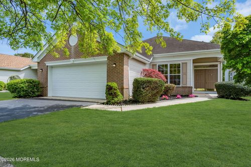 24 Greenways Ln, Lakewood, NJ, 08701-7501 | Card Image
