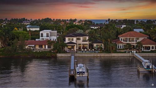 825 Oyster Ln W, Lantana, FL, 33462-4750 | Card Image