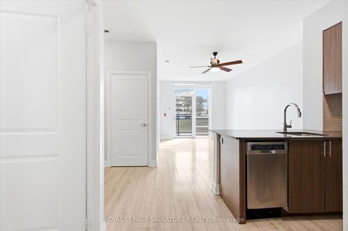 gl5-6 Eva Rd, Toronto, ON, M9C0B1 | Card Image