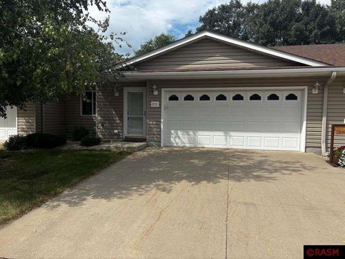 2055 Pratt Cir, Saint Peter, MN, 56082-1697 | Card Image
