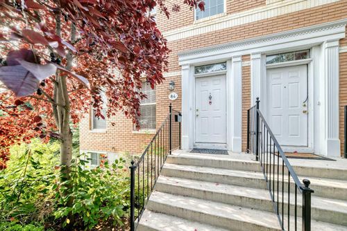 84 Inverness Sq Se, Calgary, AB, T2Z2Z2 | Card Image