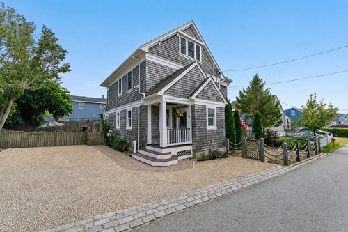 9 62nd St, Newburyport, MA, 01950-4222 | Card Image