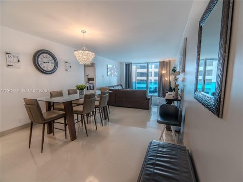 8j-4001 S Ocean Dr, Hollywood, FL, 33019-3019 | Card Image