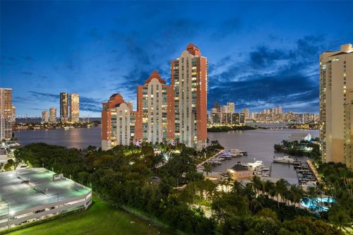 apt-1813-3300 Ne 191st St, Aventura, FL, 33180-2448 | Card Image