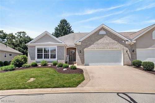 3629 Elmhurst Cir, Green, OH, 44685-6715 | Card Image
