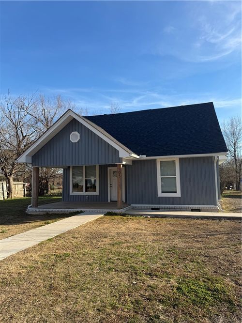 703 1st St, Atkins, AR, 72823-4028 | Card Image