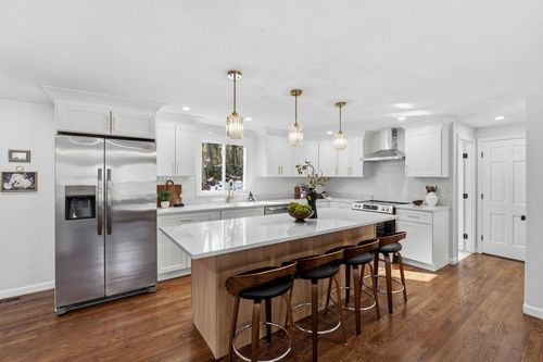 37 Moonpenny Dr, Boxford, MA, 01921-2736 | Card Image