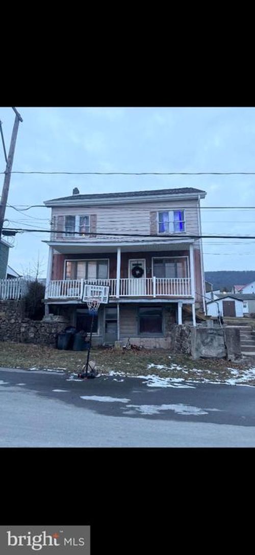 29 E Wiconisco Ave, TOWER CITY, PA, 17980-1542 | Card Image