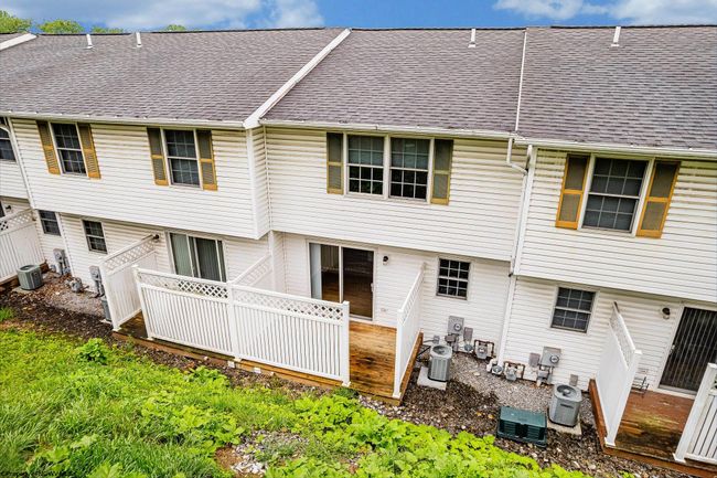 APT-4 - 1339 Riddle Ave, Townhouse with 2 bedrooms, 3 bathrooms and 3 parking in Morgantown WV | Image 29