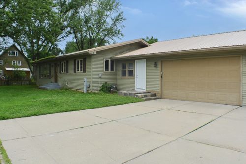5306 S Madison St, Afton, WI, 53501-9532 | Card Image