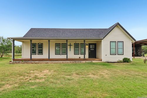 1213 County Road 1670, Moore, TX, 78057 | Card Image