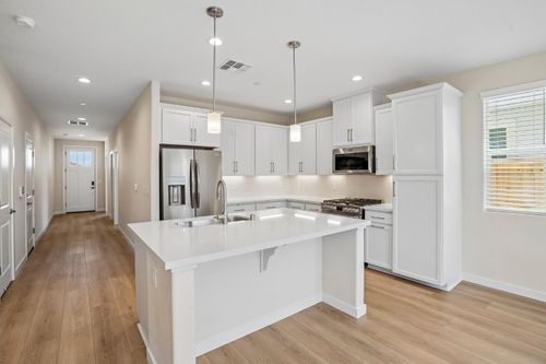 3920 Aura Way, Rancho Cordova, CA, 95742 | Card Image