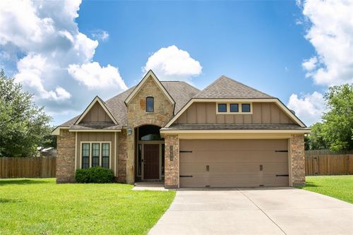1804 Westbrooke Cv, Brenham, TX, 77833-2645 | Card Image