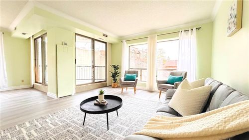 207-300 Keats Way, Waterloo, ON, N2L6E6 | Card Image