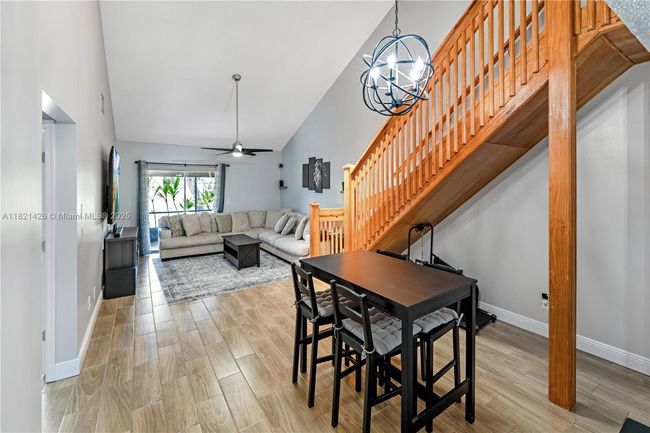 894 Ne Sandalwood Pl, Townhouse with 3 bedrooms, 3 bathrooms and null parking in Jensen Beach FL | Image 7