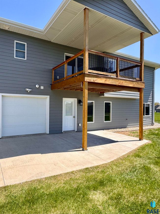 1403 Bitterroot Rd, House other with 5 bedrooms, 4 bathrooms and null parking in Dell Rapids SD | Image 6