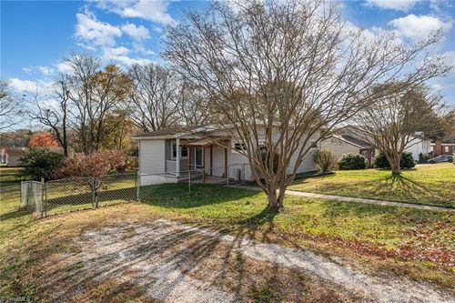 306 Merriman St, Eden, NC, 27288-3850 | Card Image