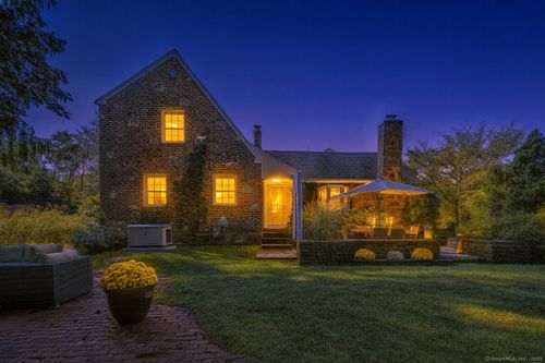 14 Gledhill Ln, West Hartford, CT, 06117-1153 | Card Image