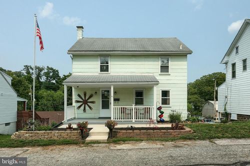 81 W Pennsylvania Ave, YOE, PA, 17313-1111 | Card Image