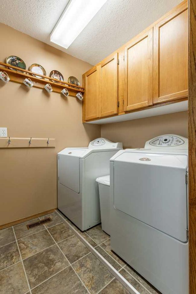 12 Fairway Cres, House other with 6 bedrooms, 3 bathrooms and 3 parking in Foremost AB | Image 12