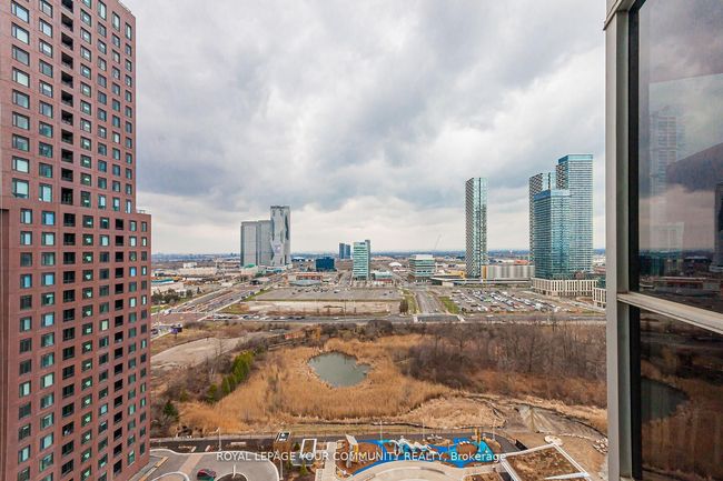 1703 - 2916 Highway 7, Condo with 2 bedrooms, 2 bathrooms and 1 parking in Vaughan ON | Image 15