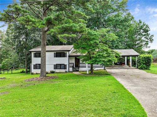 3918 Sherwood Dr, douglasville, GA, 30135-3258 | Card Image