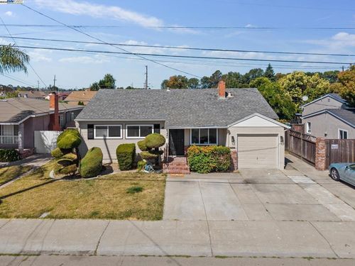 792 Videll St, Ashland, CA, 94580-1143 | Card Image