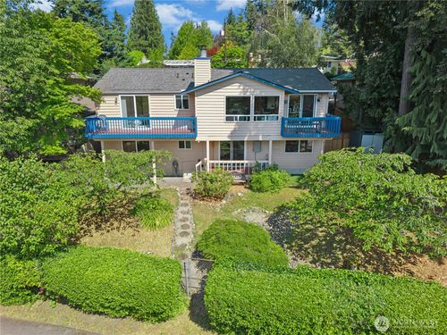 19803 Ashworth Ave N, Shoreline, WA, 98133-3623 | Card Image