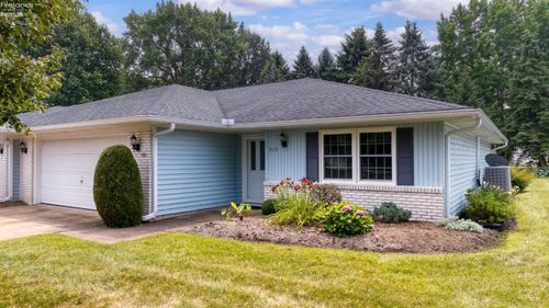 312 Lisa Ann Dr, Huron, OH, 44839-2807 | Card Image