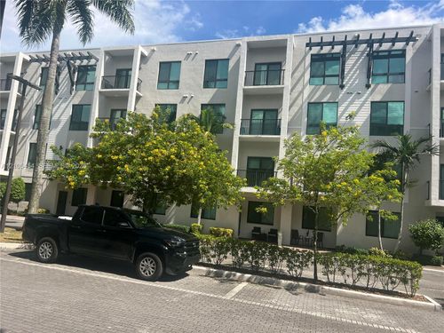 20-4745 Nw 84th Ct, Doral, FL, 33166 | Card Image
