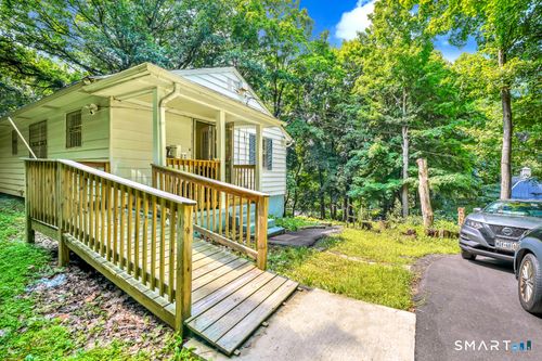 28 Faber Ave, Waterbury, CT, 06704-1829 | Card Image