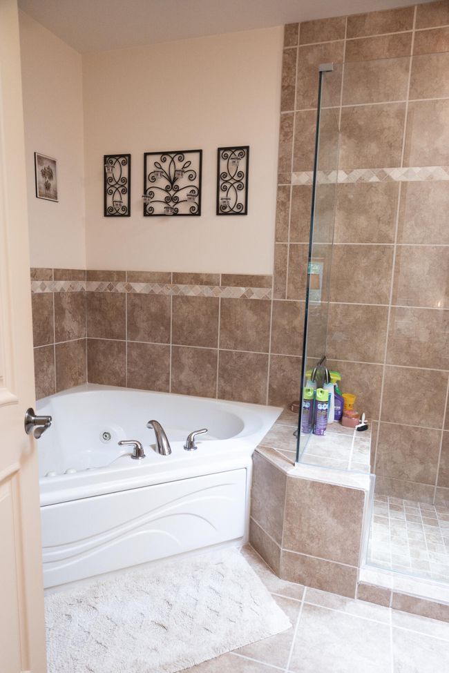 Primary Bathroom | Image 20