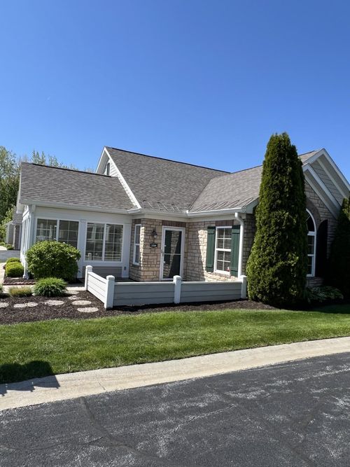 2340 Allison Cir, Valparaiso, IN, 46383-3985 | Card Image