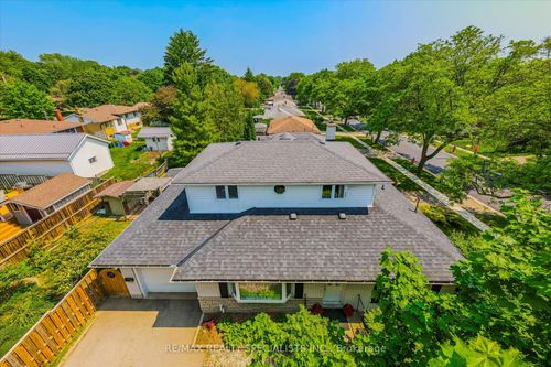 60 Kenwood Cres, Guelph, ON, N1H6E5 | Card Image