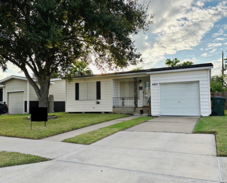 Nesbitt Dr, Corpus Christi, TX 78415